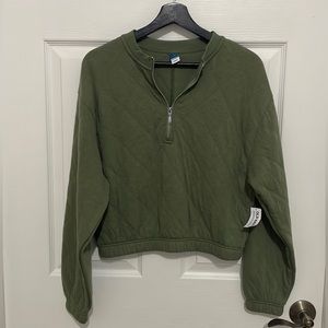 Old navy women’s green cropped half zip sweatshirt